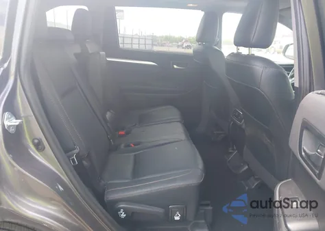 2019 Toyota Highlander Xle z USA, uszkodzony, nr VIN 5TDKZRFH3KS353087